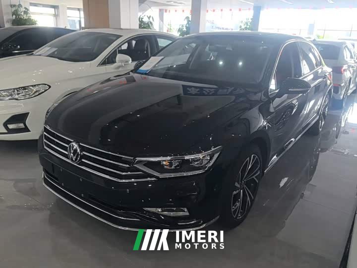 Volkswagen Magotan 330TSI DSG Luxury - car from China