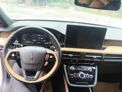 Lincoln Explorer 2.0T FWD Elegant Edition - ფოტო 9
