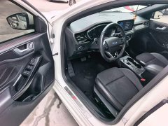 Ford Focus Sedan EcoBoost 180 Automatic ST Line - ფოტო 15
