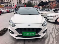 Ford Focus Sedan EcoBoost 180 Automatic ST Line - ფოტო 2