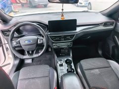 Ford Focus Sedan EcoBoost 180 Automatic ST Line - ფოტო 9