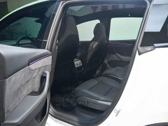 Tesla Model Y L Long Range All-Wheel Drive - фото 16