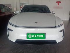 Tesla Model Y L Long Range All-Wheel Drive - фото 2