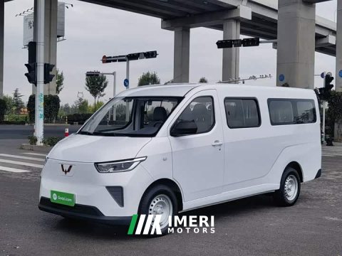 2024 Wuling Yangguang 300km Comfort Passenger Van 60kW - car from China