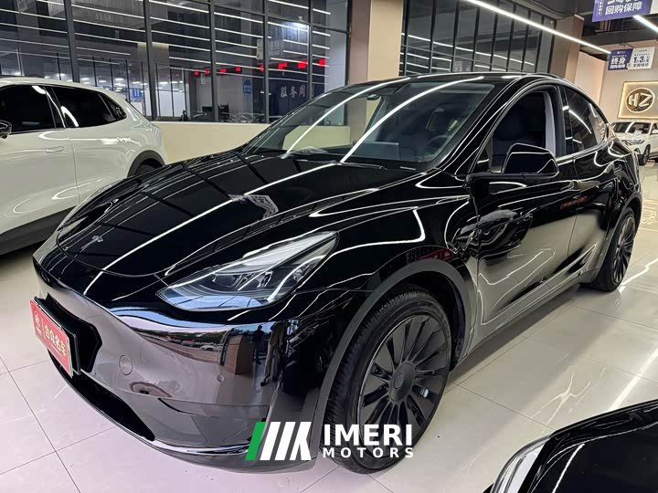 Tesla Model Y Facelift Rear-Wheel Drive