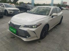 Toyota Avalon Hybrid 2.5L Luxury National VI - фото 1