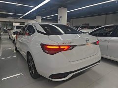 Nissan Sylphy 1.6L CVT Comfort Edition - фото 4