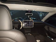 Tesla Model Y Rear-Wheel Drive - ფოტო 8