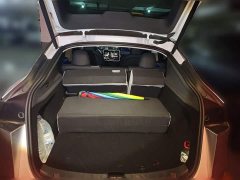 Tesla Model Y Rear-Wheel Drive - ფოტო 9