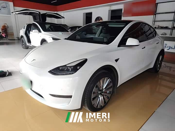 Tesla Model Y Facelift Rear-Wheel Drive