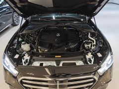 Mercedes-Benz E-Class New Energy E 350 e L Plug-in Hybrid Sedan - ფოტო 19