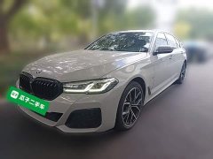 BMW 5 Series Facelift 530Li Luxury M Sport Package - фото 1