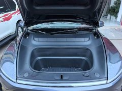 Tesla Model Y Rear-Wheel Drive - ფოტო 19