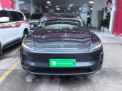 Tesla Model Y Rear-Wheel Drive - ფოტო 2