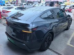 Tesla Model Y Rear-Wheel Drive - ფოტო 6