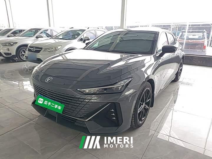 Changan UNI-V 1.5T Deluxe