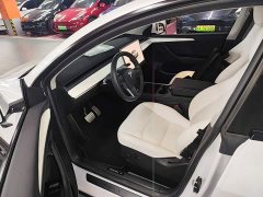 Tesla Model Y Performance All-Wheel Drive - ფოტო 15