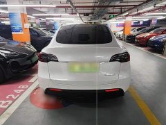 Tesla Model Y Performance All-Wheel Drive - ფოტო 5
