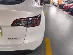 Tesla Model Y Performance All-Wheel Drive - ფოტო 7