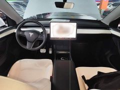 Tesla Model Y Performance All-Wheel Drive - ფოტო 9