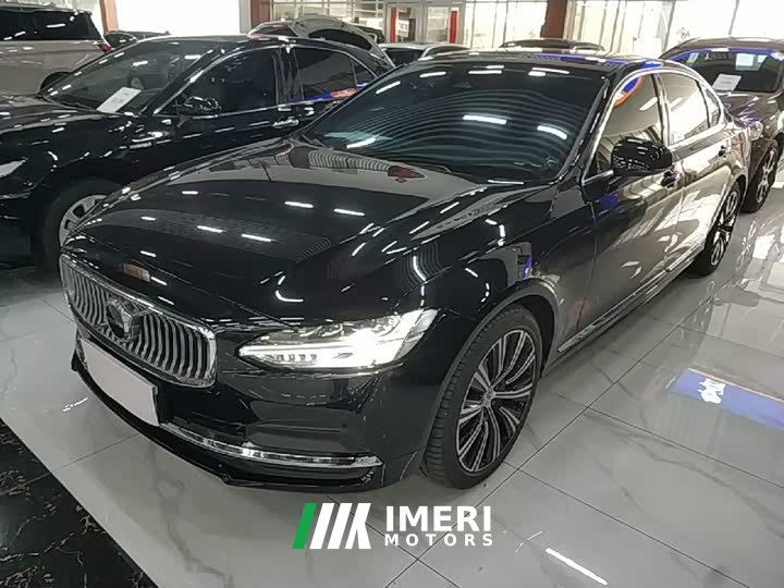 Volvo S90 B5 Smart Luxury Edition