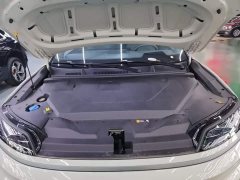 Hyundai EO Yige Two-Wheel Drive TECH 64.2kWh - ფოტო 19