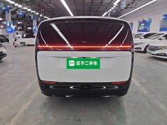 Li Auto Li Xiang MEGA Ultra - ფოტო 5