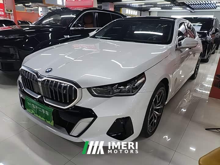 BMW i5 eDrive 35L M Sport Package - ავტომობილი ჩინეთიდან