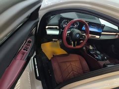 BMW i5 eDrive 35L M Sport Package - ფოტო 15