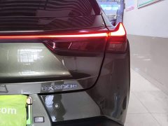 Lexus UX New Energy 300e Pure Joy Edition - ფოტო 7