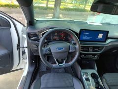 Ford Focus Sedan EcoBoost 180 Automatic ST Line - фото 10