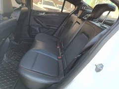 Ford Focus Sedan EcoBoost 180 Automatic ST Line - фото 16