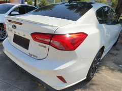 Ford Focus Sedan EcoBoost 180 Automatic ST Line - фото 7