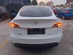 Tesla Model Y Rear-Wheel Drive - ფოტო 5