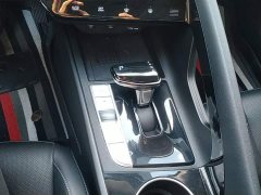 Hyundai Elantra 1.5L CVT Luxury - ფოტო 13