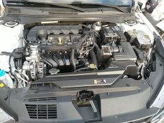 Hyundai Elantra 1.5L CVT Luxury - ფოტო 19