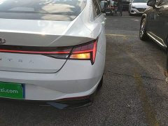 Hyundai Elantra 1.5L CVT Luxury - ფოტო 7