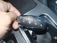 FAW Red Flag HS7 PHEV 2.0T PHEV AWD Flagship Comfort 6-Seater - ფოტო 8