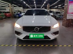 Volvo S60 B4 Smart Luxury Edition - ფოტო 2