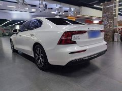 Volvo S60 B4 Smart Luxury Edition - ფოტო 4