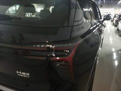 FAW Red Flag HS3 PHEV 117km Dynamic Edition - ფოტო 7