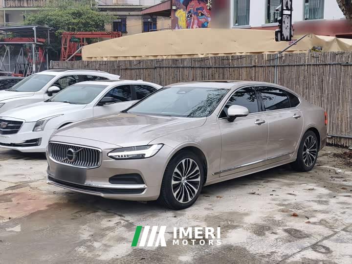 Volvo S90 B5 Intelligent Luxury Edition