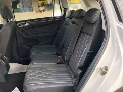 Volkswagen Tiguan L Outstanding Edition 300TSI Automatic FWD Dragon Ascendant Version - photo 16