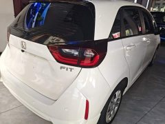 Honda Fit 1.5L CVT Trend Edition - ფოტო 7