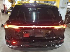 Lincoln Explorer 2.0T AWD Elite - ფოტო 5