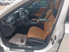 Lexus ES 260 Excellence Edition - ფოტო 14