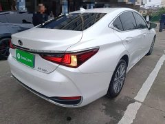 Lexus ES 260 Excellence Edition - ფოტო 6
