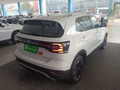 Volkswagen Touran 200TSI DSG Smart Connected Edition - ფოტო 6