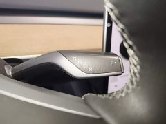 Tesla Model Y Standard Range RWD - ფოტო 13