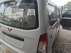 Wuling Rongguang S 1.2L Basic 5-Seat LSI - ფოტო 6
